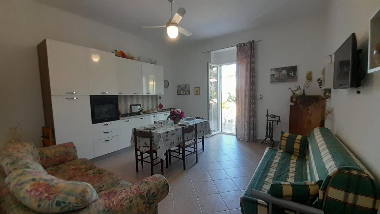 Casa tra gli ulivi. Villa Castrignano del Capo Esterno foto